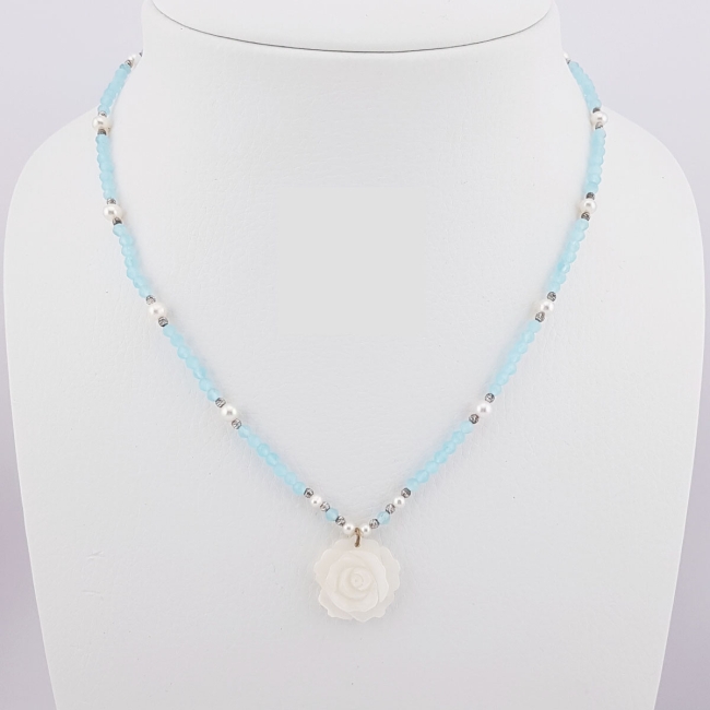 Collier en Nacre, Perles et Calcédoines